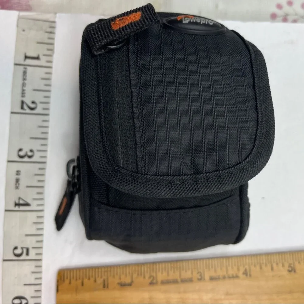Lowepro Black Compact Camera Pouch W/ Zipper & Belt Loop Durable Travel Case 89i
